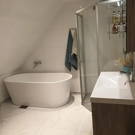 בית נופש Detached House With A View Short Distance From Vaernes Airport